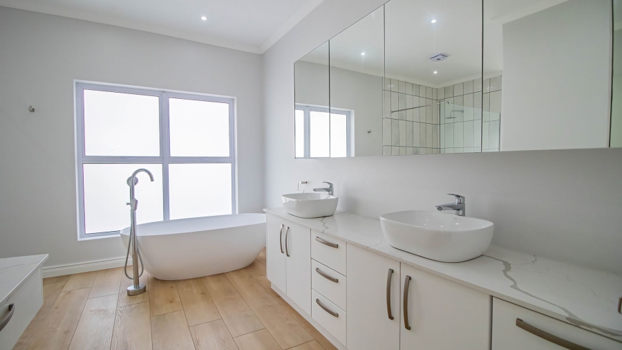 3 Bedroom Property for Sale in Shelley Point Western Cape